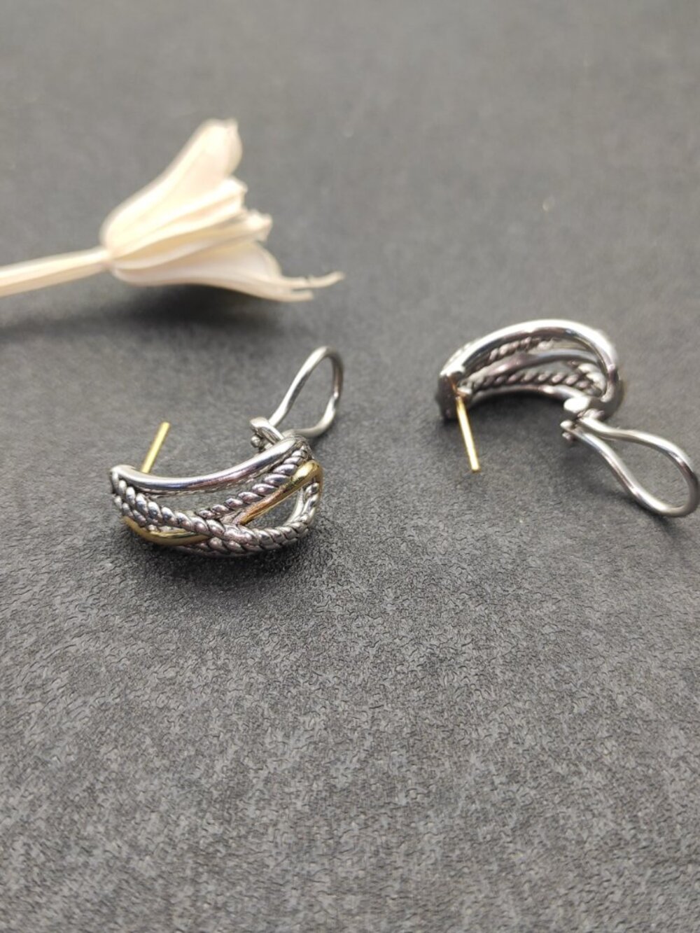 David Yurman 925 Silver Earrings with Original Pouch - Picture 3 of 8
